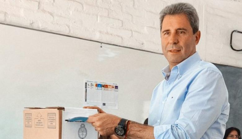 Cómo Uñac quiere transformarse en candidato presidencial desde el interior