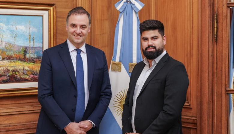 Adorni puso a Fabián Fernández en Comunicación y Prensa: qué cambia y su desafío