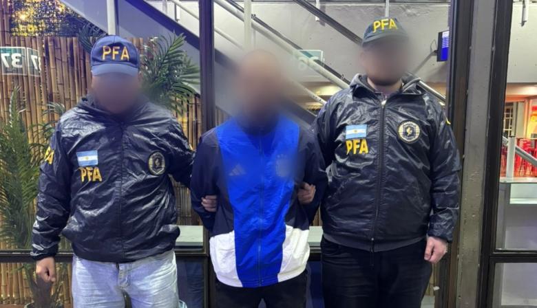 Vendían viajes que no existían y operaban desde una cárcel: cayó el líder de la banda