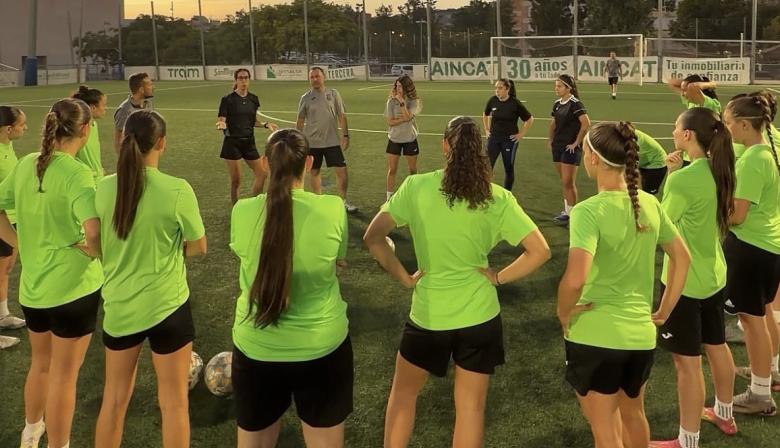 UE Cornellà: Messi impulsa el histórico nacimiento del primer equipo femenino