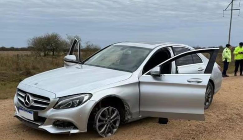 Un Mercedes Benz, 260 kilos de cocaína y una fuga que terminó en procesamiento