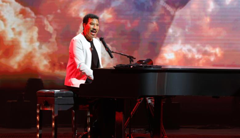 Grand Casino Arena de St. Paul: Lionel Richie suspendió su concierto inaugural