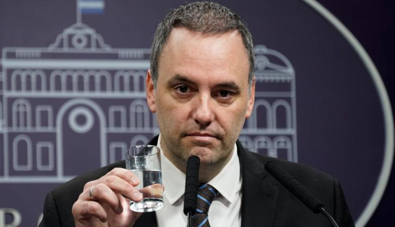 Adorni hizo un gasto insólito de USD 8.000: qué se compró con esa plata