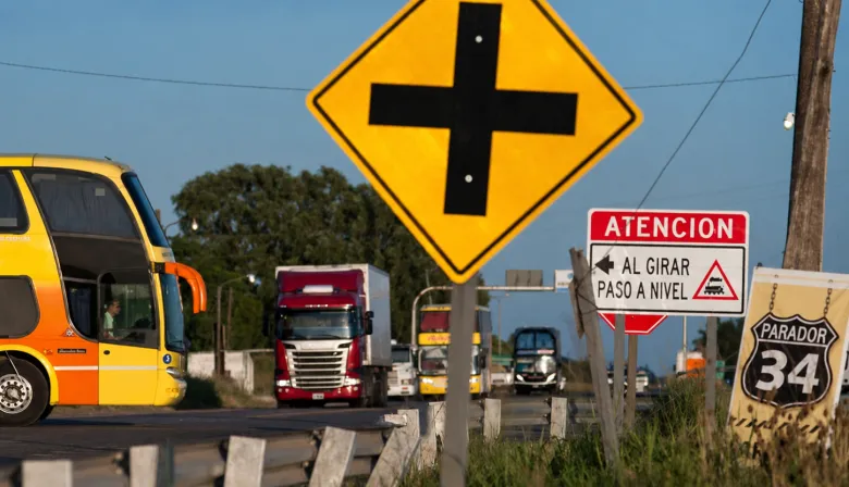 Vialidad: Córdoba, Salta, Tucumán y 7 provincias más se plantan a Milei