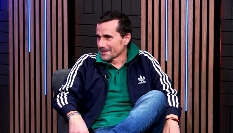 Julián Ibarrolaza: por qué sigue grabando discos completos en tiempos de singles