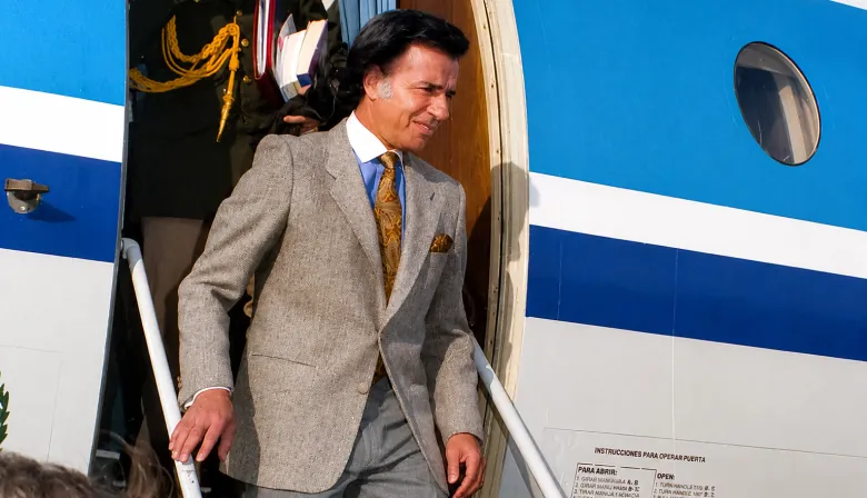 Argentina-Egipto: la visita histórica de Menem a la pirámide de Keops
