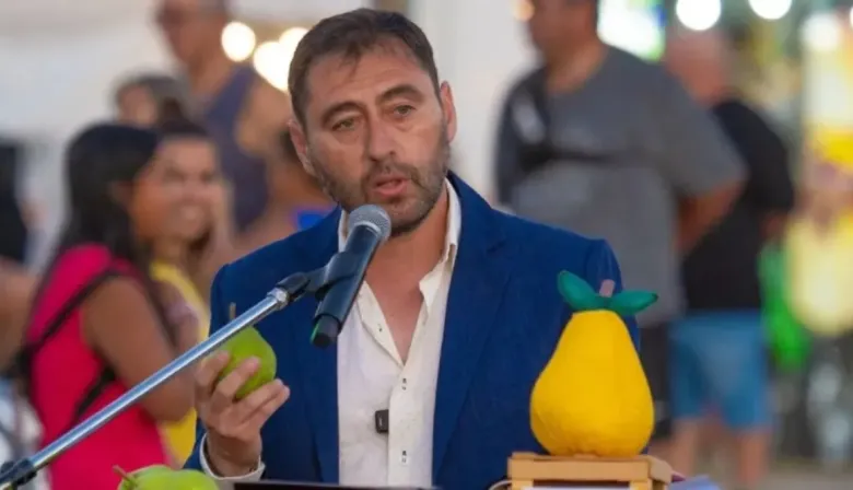 Un intendente de La Libertad Avanza fue suspendido y se niega a dejar el cargo