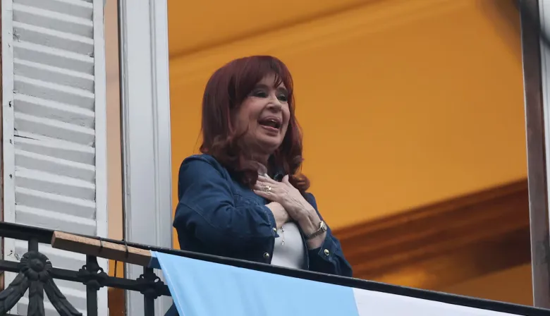 Encuesta: siete de cada diez creen que el lema "Cristina Libre" aleja votos