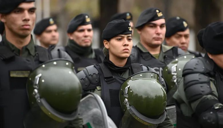 Gendarmería y Prefectura: Milei aprobó un régimen clave para la obra social