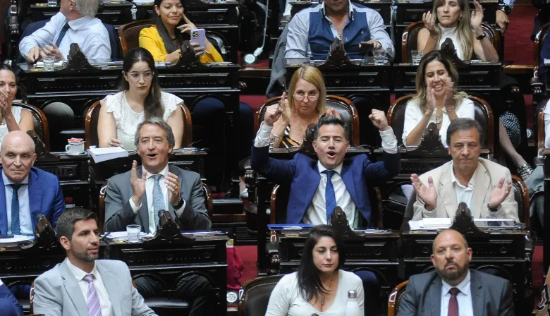 LLA dona el aumento: la señal política detrás de las dietas de casi $12 millones