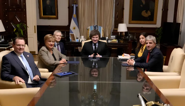 Milei y Georgieva: el icónico objeto que protagonizó la foto oficial