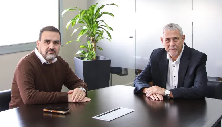 Ferraresi y Luayza, con Kicillof en el radar, discuten el rumbo bonaerense contra Milei