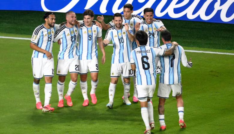 Con un cambio esperado, Argentina ya tiene los 11 confirmados para enfrentar a Inglaterra