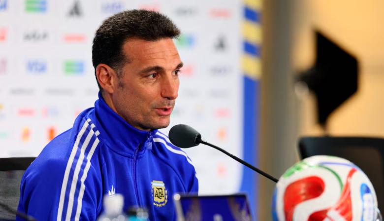 Scaloni y sus claves antes de Suiza: paridad, grupo fuerte y confianza en los delanteros
