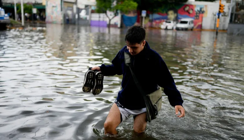 Inundaciones, mapa de riesgo y alertas en PBA: avanzó la reforma de Berni