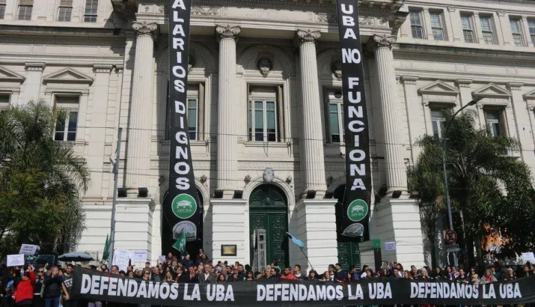 Paro en la UBA y tensión con Milei: los gremios universitarios vuelven a la calle