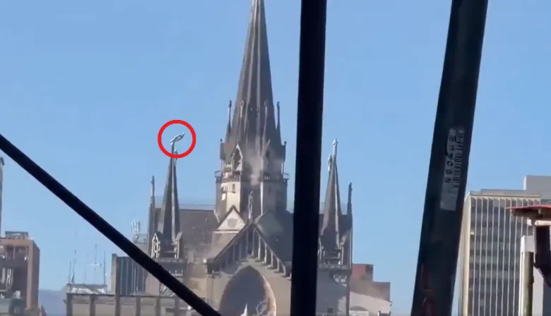 Colombia: así cayó el Cristo de la histórica Catedral de Manizales por el terremoto