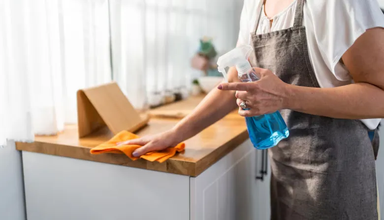 Casas particulares: cuánto aumentarán los salarios desde el mes próximo