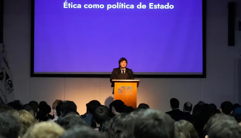 Francotiradores, perros y vallas: el operativo para una charla de Milei ante estudiantes