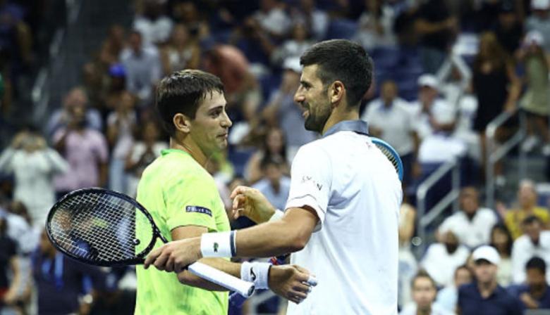 Batacazo de Mariano Navone: eliminó a Novak Djokovic en la primera ronda del US Open