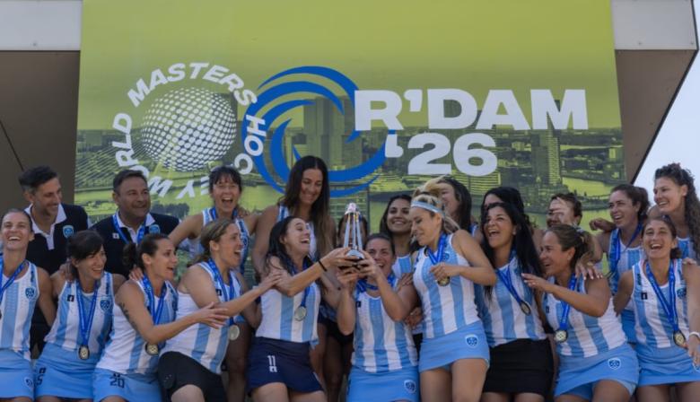 Doble oro en hockey femenino: las selecciones +40 y +50 se consagraron campeonas del mundo
