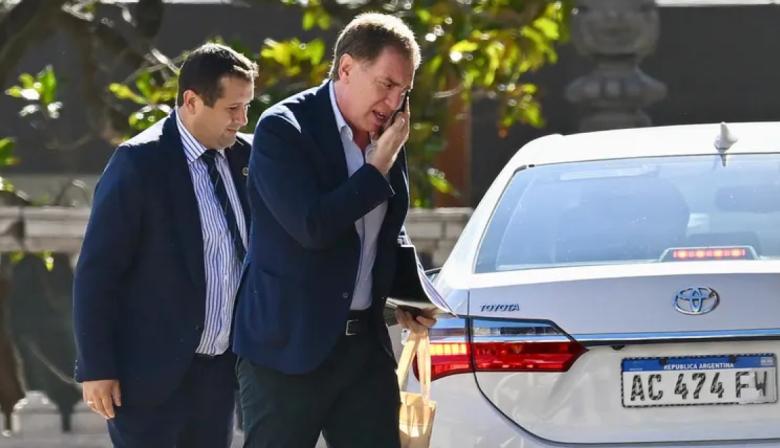A qué gobernador Diego Santilli llamó "dinosaurio" por proponer expropiaciones