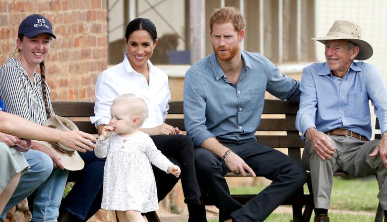 Harry y Meghan vuelven al Reino Unido con Archie y Lilibet tras seis años