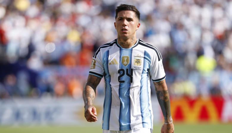 Enzo Fernández, Chelsea y Manchester City: la pulseada que define la Premier