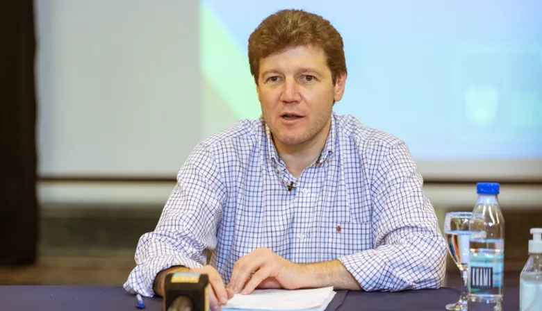 El gesto Melella por Malvinas, el gobernador fueguino se diferencia de la oposición