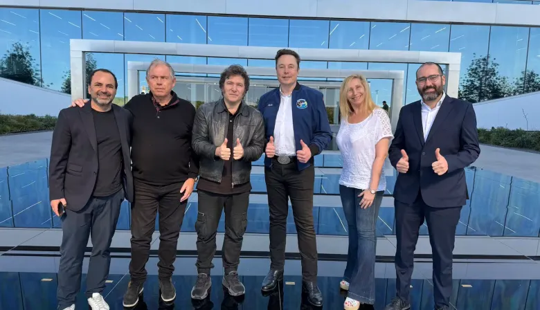 Tesla volvió a la agenda de Milei: la apuesta que el Gobierno intenta destrabar