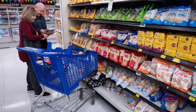 La inflación de agosto bajó al 1,7%, pero la comida vuelve a presionar los precios