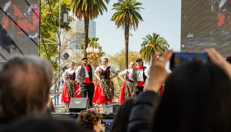 Feria de las Colectividades en Av. de Mayo: todo sobre la fiesta de este domingo