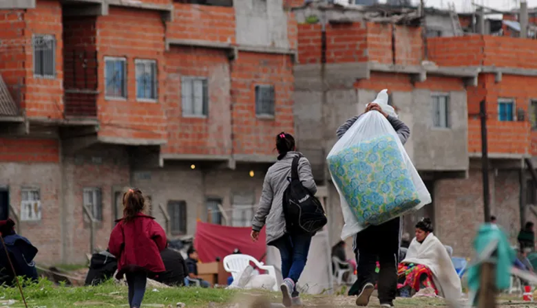 La pobreza volvió a subir y alcanzó al 32,3%: afecta a 9,7 millones de personas