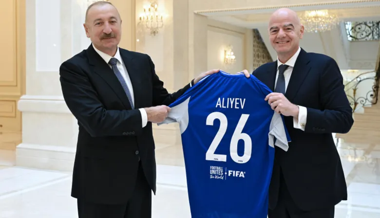 Ilham Aliyev recibió a Gianni Infantino en Azerbaiyán: los Mundiales que se vienen
