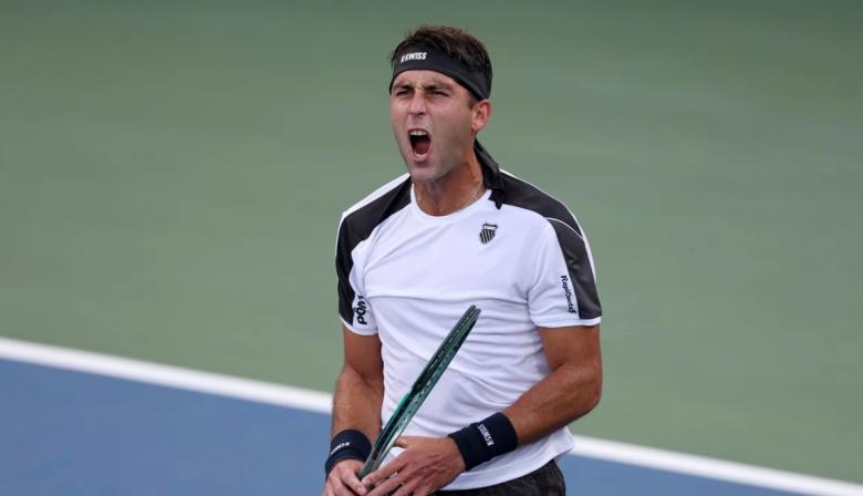 Etcheverry superó a Navone y se quedó con el duelo argentino en el US Open