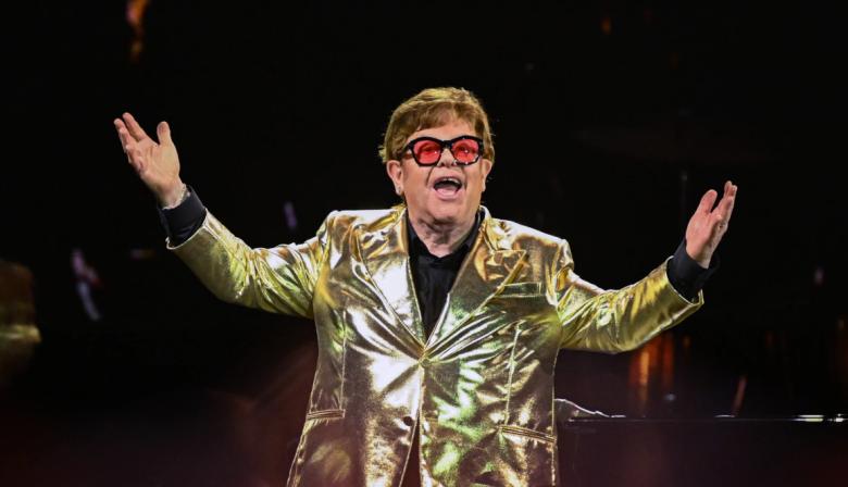 Elton John vuelve a Londres y abre el nuevo Apple Music Hall con un show único