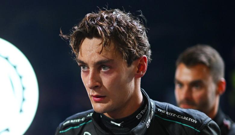 Russell largará último en Singapur y se aleja de la pelea por el título