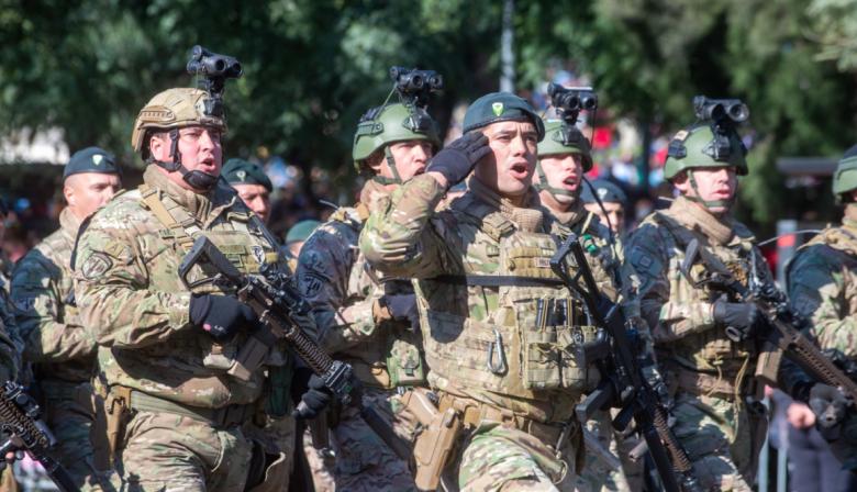Aumento de sueldo para las Fuerzas Armadas en octubre de 2026: cuánto cobra cada rango