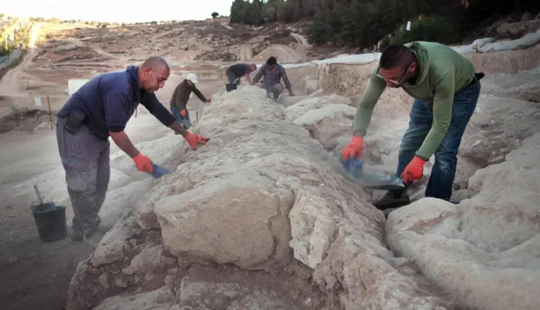 Ancient 2,000-Year-Old Aqueduct Discovered in Southern Jerusalem