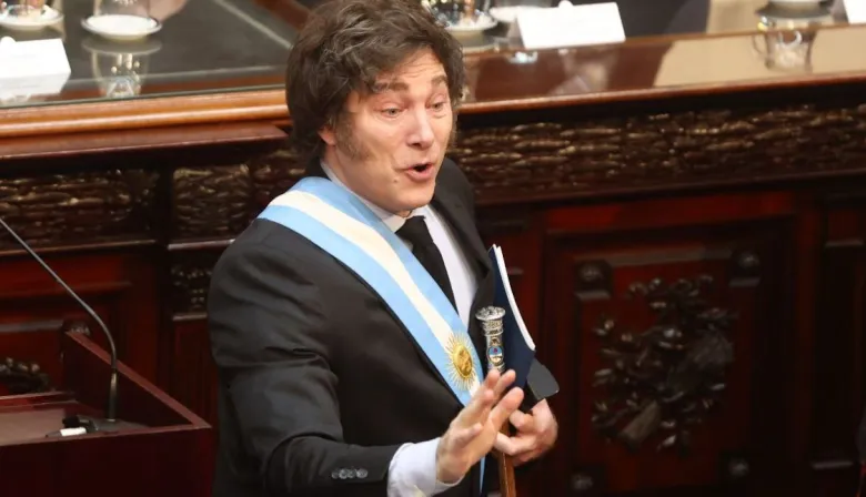 "Rodrigazo", "herencia nefasta" y mención a Alfonsín: cómo justificó Milei el DNU 70