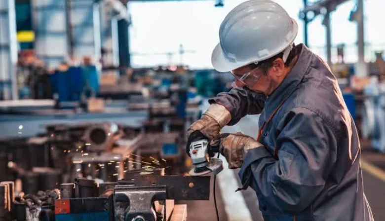 Industria en crisis: el 54% de las empresas no logra producir más por falta de demanda