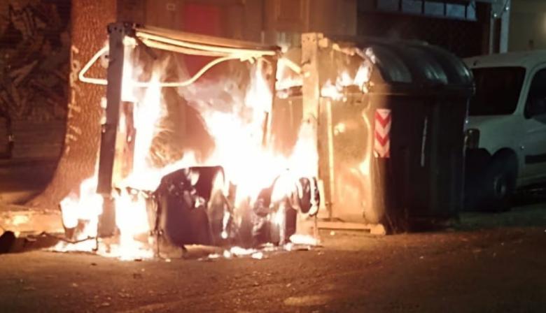 Condenaron a prisión efectiva a un hombre por quemar un contenedor en La Boca