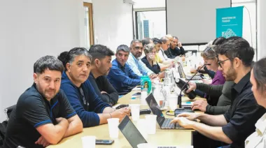 Docentes y estatales reanudaron las discusiones pero aún no hay oferta