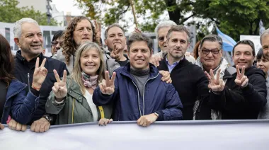 Kicillof se une a la marcha  CGT