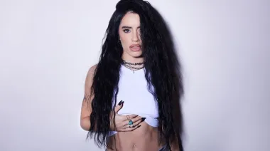 Lali Espósito lanzó su álbum y lo presentará en el estadio de Vélez Sarsfield