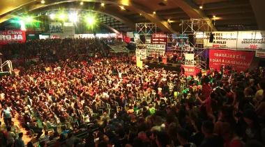 La izquierda llenó el estadio de Ferro y pidió “echar” al FMI del país