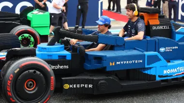 El divertido desfile de autos Lego en el Gran Premio de F1 en Miami