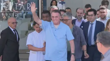 21 días después, Bolsonaro reaparece como símbolo de resistencia