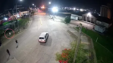 Detienen a dos prefectos por secuestrar por error a un marinero