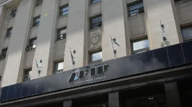La recaudación crece, pero no avanza
